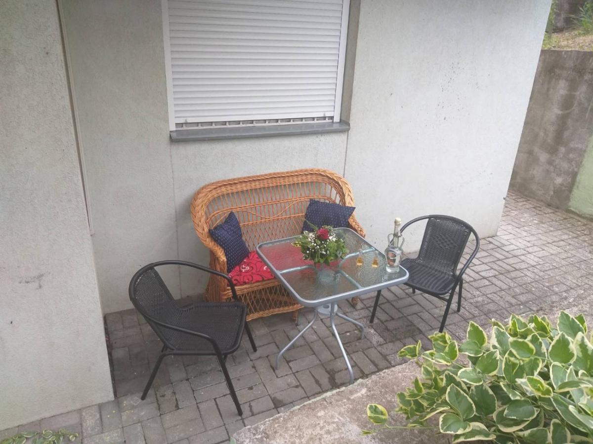 Apartamento Apartman Nv Vrnjačka Banja Exterior foto